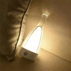テーブルランプ おしゃれ ワインボトル形 LEDランプ 充電式 3色調光可能 ナイトライト USB充電 寝室 インテリア キラキラ 卓上ライト デスクライト 雰囲気作り 常夜灯 枕元ライト 飾り ルーム