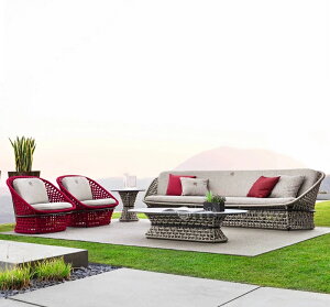 O̕ʑ̃\t@̑gݍ킹K[foRj[̔w̍ق̈֎q̉ƋO̖hĂh~̃\t@ł