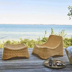 Oو֎qƃ\t@[̑gݍ킹̃oRj[T[ق̃\t@ÕeXhfUCi[Ƌł