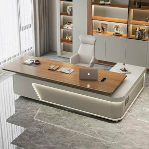 E0NX̃I[hfXNfXNyґō܂ВNX̃fXN_ŃVvȎВƈ֎q̑gݍ킹