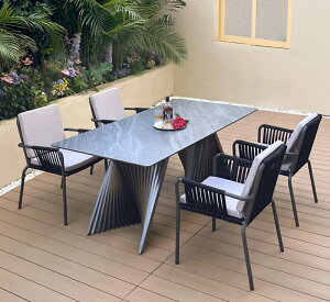 O̕ʑ̃oRj[̃e[uƈ֎qnCGh̊̃e[ủƋÕze̖hق̈֎q̂̃e[ȗgݍ킹ł