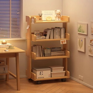 Cނ̖{InIwbJ[̕ǂɂqG{[Iړ\Ȗ{Ił