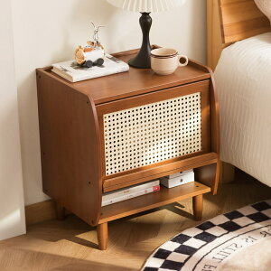 {̖Cނ̃TChe[ukق̃LrlbgVvȐQxbhTCho[\t@[TCh̃Lrlbg