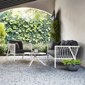 Oق̃\t@ق̉Ƌ̃fUCi[zẻÕW[ق̈֎qoRj[ɑăe[uZbg