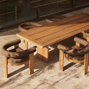 Õe[uƈ֎qCނ̒̒̃ze̕ʑ̃Xg̃fUCi[ق̈֎qO̗M؂̃VO`FAł