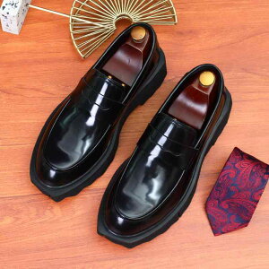 紳士靴 ローファー メンズ 厚底 スリッポン 本革 牛革 ビジネス カジュアルシューズ 滑り止め シークレットヒール 脚長効果 通気性 衝撃吸収 太ヒール 低ヒール ゴム底 オフィス 通勤