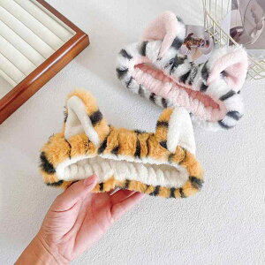 ヘアバンド レディース 猫耳 虎柄 トラ柄 ふわふわ もこもこ ソフト 洗顔 メイク スキンケア お風呂 スポーツ用 髪留め かわいい おしゃれ 普段使い おうち時間 髪飾り