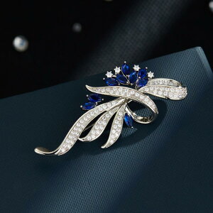 ブローチ 男女兼用 リボン フラワー 高級感 軽やか ユニーク ジルコニア マイクロセッティング おしゃれ 万能 普段使い オフィス フォーマル 通勤 銅製 秋冬