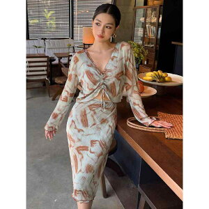 水着 レディース 大きいサイズ ぽっちゃり 体型カバー 着痩せ セパレートビキニ 4点セット 長袖 ロングスカート 速乾 ストレッチ カップ付き ノンワイヤー 温泉 ビーチ リゾート