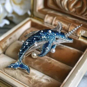 ブローチ ユニセックス イッカククジラ マリンモチーフ ジルコニア パール 高級感 銅製 電気メッキ加工 ブルー系 ファッション 通勤 普段使い アクセサリー