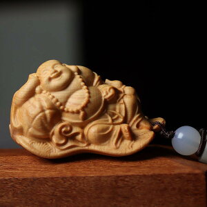 仏像 置物 崖柏木 天然木彫刻 臥葉弥勒仏 大肚 笑い仏 精巧 手持ち 携帯用 開運 厄除け お守り 縁起物 インテリア 高級感(x2)