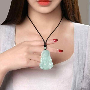 ペンダント メンズ 天然 ミャンマー産 翡翠 観音菩薩 淡い緑色 ネックレスチャーム ジェード お守り 守り本尊 高級感 中華風 パワーストーン 普段使い