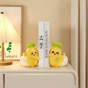 置物 ブックエンド バナナモチーフ カップル 卓上 癒やし インテリア雑貨 部屋飾り 樹脂製 漫画風 かわいい 誕生日プレゼント 卒業祝い 女性向け ギフト