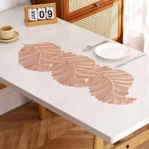 テーブルマット プレースマット モダン シンプル 高級感 上質 防水 防油 耐熱 断熱 PVC素材 ダイニング キッチン 来客 おもてなし インスタ映え 円形 不規則形 ゴールド シルバー メタリック