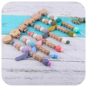 おしゃぶり ベビー 赤ちゃん シリコン 羽 フェザー 落下防止チェーン ブナの木 動物 クリップ ホルダー 歯固め かわいい アニマル デザイン ハート 星 花 紛失防止(x3)