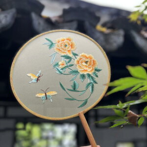 うちわ 団扇 古風 中国風 刺繍 両面刺繍 木製 円形 舞踊 古典舞踊用 舞台用 発表会用 優雅 華やか
