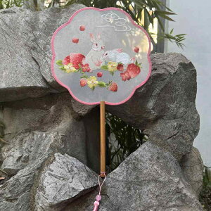 団扇 うちわ 蘇州手刺繍 古風 舞踊用 ダンス 舞台 演劇 装飾用 絹製 木製 軽量 しなやか 花鳥柄 上品 高級感