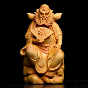 置物 天師鍾馗 崖柏木彫り 招福 開運 木製 人物像 リビング 玄関 インテリア 工芸品 新築祝い 引っ越し祝い ギフト 贈答品 中華風