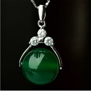 ネックレス レディース 翡翠 瑪瑙 カルセドニー 天然石 宝石 開運 ラッキービーズ 円形ペンダント 鎖骨丈 多様な色合い