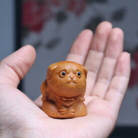 置物 柏木製 木彫り 犬 干支 かわいい 手のひらサイズ 動物 オブジェ 縁起物 鑑賞用 マスコット 吊り下げ 飾り インテリア雑貨 精巧 贈り物