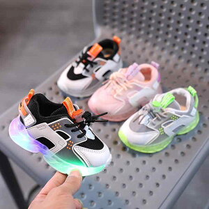 スニーカー キッズ ベビー 男の子 女の子 光る ソフト 柔らかい ファーストシューズ 歩行練習靴 メッシュ 透湿 防臭 滑り止め ローカット マジックテープ 春秋 ブラック グレー