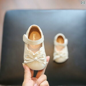 靴 ベビー 女の子 ファーストシューズ プリンセス 合成皮革 フラットタイプ ベージュ ブラウン 春秋 快適 シンプル 軽量 歩きやすい 通園 普段使い フォーマル