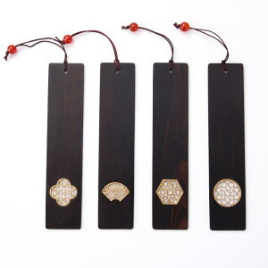 しおり 中国風 クラシック レトロ 文芸風 紅木 檀木製 透かし彫り 窓花模様 薄型 ビジネス 会議用 ギフト 贈答品 記念品 書斎 読書グッズ