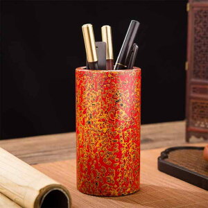 ペン立て 高級感 紅木 漆塗り 伝統工芸 中国風 文房具入れ 無垢材 円形 卓上収納 デスク 置物 オフィス おしゃれ クリエイティブ ビジネスギフト 贈答品