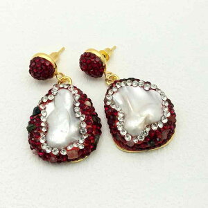 ピアス レディース 変形 バロック パール トルマリン レッド クリスタル フレンチデザイン 個性的 上品 揺れる 大ぶり エレガント 冬