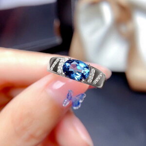 指輪 カップル ペアリング 男女兼用 人工サファイア フリーサイズリング 銅製 上品 おしゃれ 欧米風 ファッションリング 幾何学模様 プラチナカラー