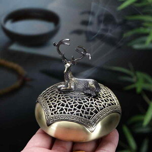 香炉 鹿モチーフ 新中式 家庭用 リビング 書斎 デスク 白檀 渦巻き香 金属製 古銅調 電気メッキ加工 置物 飾り物 インテリア 癒し 瞑想 縁起物