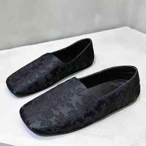 パンプス レディース 女性用 春夏 シルク調刺繍 和風 花柄 スクエアトゥ ミドルカット フラットソール 靴 快適 デイリーユース 低ヒール ゴム底 PUレザー ブラック