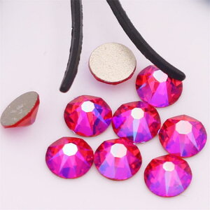 ラインストーン ホットフィックス ガラス製 平底 SS16 SS20サイズ 16ファセット 8大8小カット ゴールドベース ライトクリムゾンレッド AB加工 スマホデコ ネイルアート DIY手芸(x5)