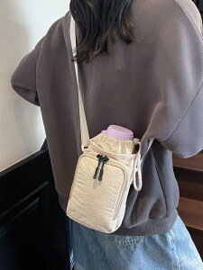 �V�����_�[�o�b�O ���f�B�[�X �o�P�c�^ �i�C���� �~�j ���� �{�g�� �X�}�z �g�ю��[ �΂ߊ|�� �N���X�{�f�B �В� ������ �؍��� �V���v�� �y�� �_�炩�� �t�� ����g��