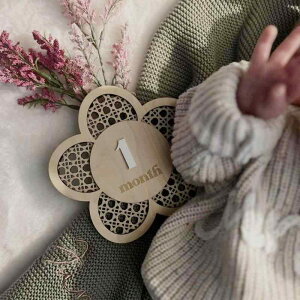 ベビー 赤ちゃん 北欧風 シンプルモダン 木製 ウッド 月齢 マイルストーン 成長記録 記念プレート ボード 新生児 撮影 フォトプロップス インテリア 壁飾り ナチュラルカラー