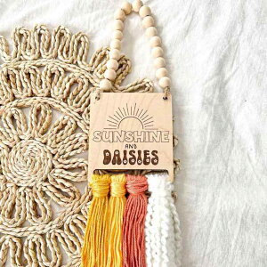 ウォールデコレーション 北欧風 木製プレート フリンジ ウッドビーズ 壁掛け 子供部屋 幼稚園 シンプル かわいい おしゃれ リビング 寝室 インテリア雑貨 装飾品