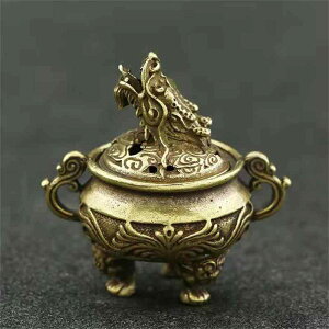 香炉 ミニ 真鍮製 お香立て 三本脚 ドラゴンヘッド蓋 鳳凰 祥雲 透かし彫り 細工 仏具 瞑想 リラックス 室内装飾 ゴールド色 アロマ 癒し 和モダン 茶道 書斎 コンパクト おしゃれ