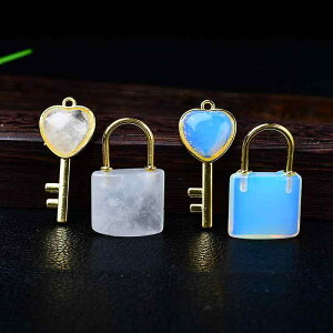 ペンダント ネックレス 天然ピンクアメジスト 原石 オパール 鍵 ハートモチーフ ペア カップル 愛を誓う 天然石 クリスタル ジュエリー