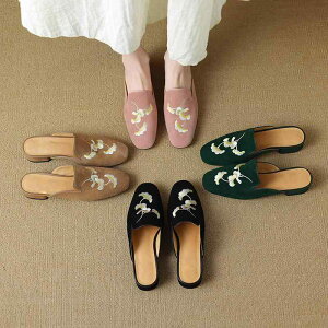 サンダル レディース 羊革 スエード つま先カバー バックレス ミュール 刺繍 花柄 フラット レトロ 和風 ラバーソール 外履き 普段使い 春夏