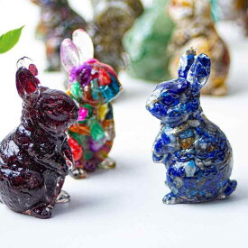 置物 SNS映え 立ちウサギ 樹脂製 天然水晶 ライトラグジュアリー 高級感 デスク 卓上 リビング 書斎 オフィス インテリア雑貨 おしゃれ モダン スタイリッシュ ホワイトクリスタル ローズクォーツ オブシディアン プレゼント アニマルモチーフ