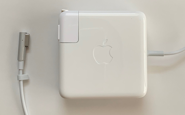 ACアダプタ：Apple製純正新品MacBook 販売 最大55％オフ Pro用85W MagSafe A1343
