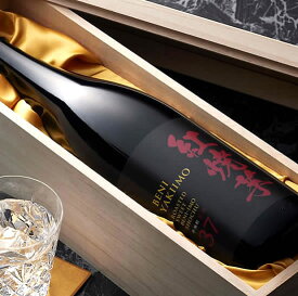 鹿児島酒造 紅焼き芋 焼き芋焼酎 黒瀬杜氏伝承仕込み 紅芋使用 特別限定品 37° 1800ML 木箱入 (白麹使用 やきいも いも焼酎 お酒 ギフト プレゼント ランキング 人気 誕生日 内祝い お礼 お祝い ラッピング 退職祝い 上司 お父さん 阿久根 伊七郎 入手困難)