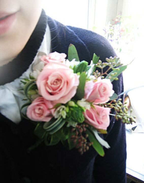 楽天市場 冷蔵便 でお届け 生花 コサージュ 色合いが選べる 花屋におまかせ コサージュ 花 入学式 入園式 入社式 卒業式 卒園式 発表会 結婚式 フォーマル 式典 設立式 パーティ 授賞式 注 プリザーブドフラワーではございません フラワーマーケット花由