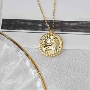 ネックレス ライオン アクセサリー リトル 丸型 フレンチ スタイル レリーフ カジュアル おしゃれ かわいい シンプル エレガント クラシック チェーン付 ファッション ギフト