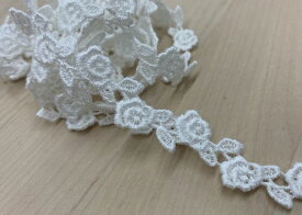 【日本製】ケミカルレース バラ 14mm巾 オフホワイト No.oc356062-1 花 ローズ 国産 モチーフレース 手芸 レースブレード 薔薇 オフ白 ハンドメイド エンブロイダリーレース
