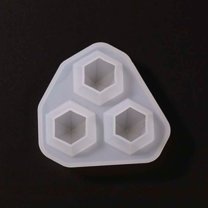 シリコンモールド ダイヤモンド型 レジン UVレジン エポキシ樹脂 粘土  クラフト ハンドメイド チャーム アクセサリー キーホルダー