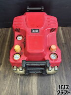 ♭【ジャンク品】MAX マックス AK-1210E2 エアコンプレッサ 高圧常圧2口 通電のみ カバー割れあり【中古…