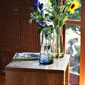 花瓶 おしゃれ 一輪挿し 花器 シンプル ナチュラル フラワーベース サイズ：8.0cm丸×高さ17.0cm クリアー、インディゴブルー、ワインレッド、タン スリム スタイリッシュ スガハラ ガラス Sghr sugahara glass ハンドメイド 日本製