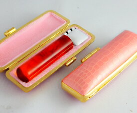 【送料無料】 印鑑・はんこ 実印 琥珀樹脂/【18.0mm】クリスタルクロコ/ピンク/印鑑ケース（金枠）付個人印鑑 ハンコ いんかん 就職祝い 印鑑セット 送料無料 会社印 ギフト 祝い プレゼント