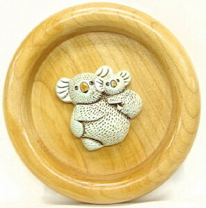 壁掛け フレーム オブジェ コアラ F03陶器 置物 動物 コアラ こあら koala ユーカリ オーストラリア 有袋類 インテリア オブジェ おしゃれ かわいい 雑貨 贈り物 プレゼント ウルグアイ製